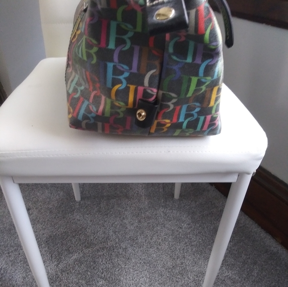 Dooney and Bourke Signature Duffle Shoulder Bag - Picture 5 of 8